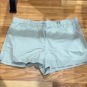 Gap Khaki shorts